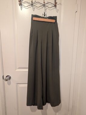 Laura Byrnes Pinup Girl Clothing Pinupcouture Crepe Flowy Pants Olive Green
